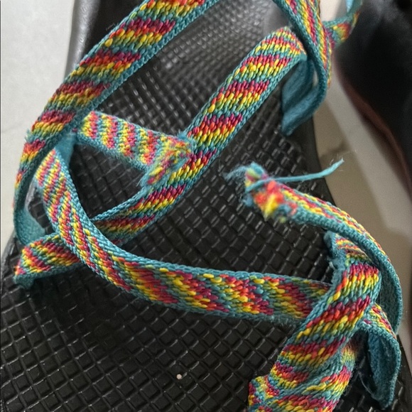 Chaco Black Sandals with Adjustable Z-Strap Design - Picture 2 of 8